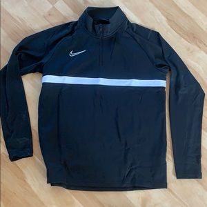 Nike men’s quarter zip